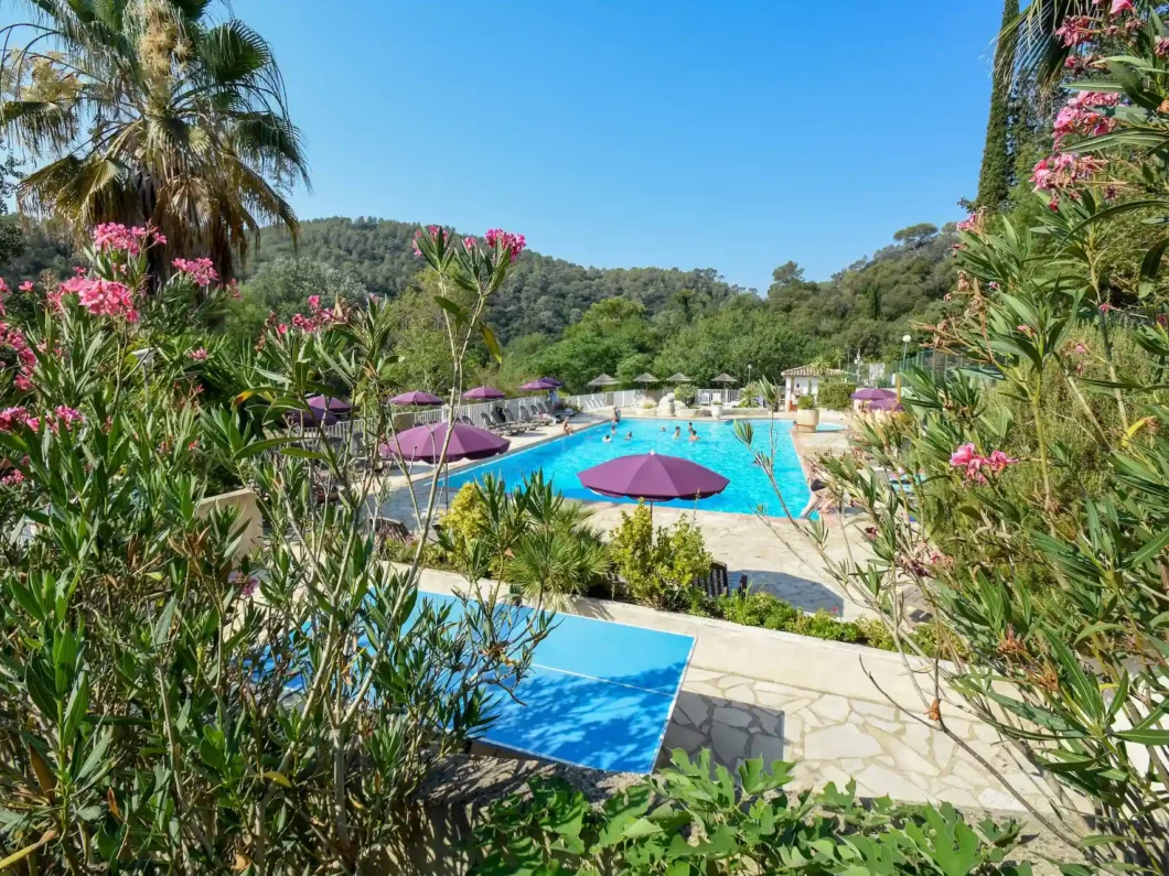 CAMPING AVEC PISCINE ALPES MARITIMES